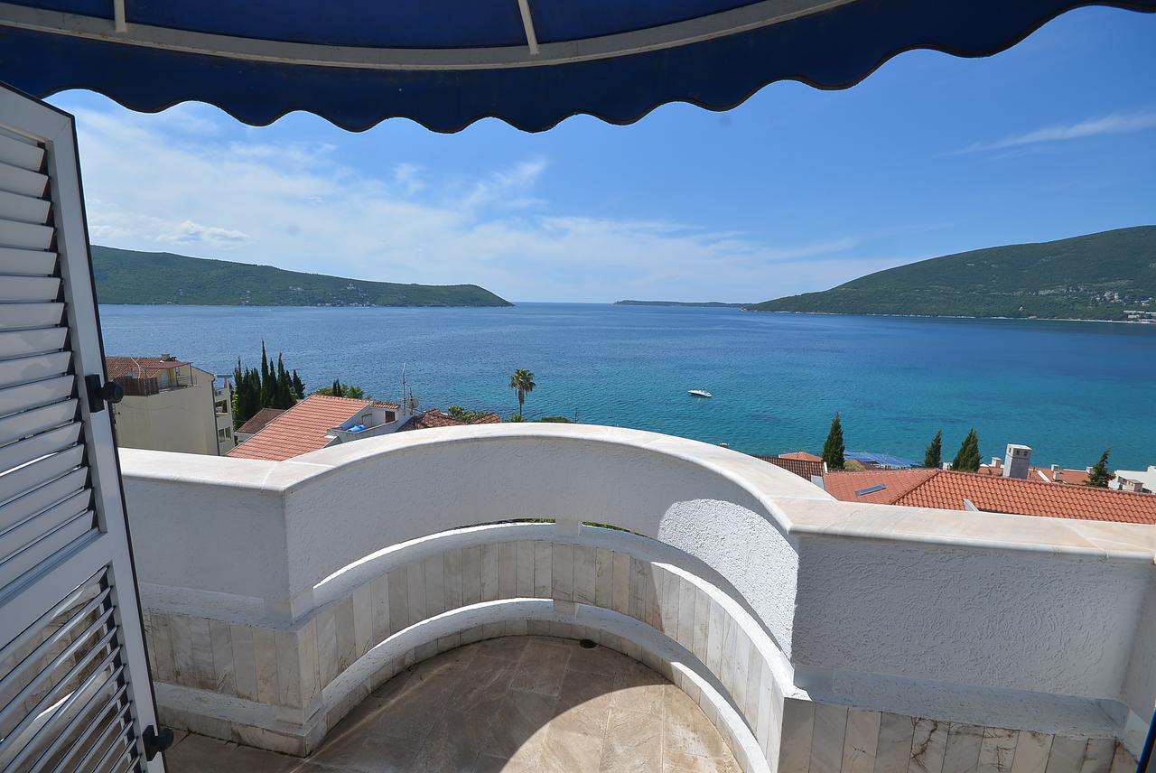 Hotel Vila Margot ヘルツェグ・ノヴィ エクステリア 写真